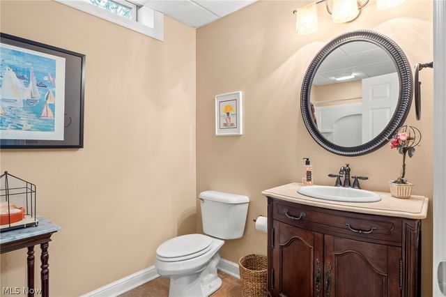 9240 Chamberlin Road, Twinsburg, OH 44087