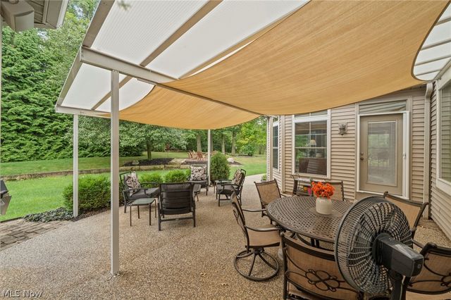 9240 Chamberlin Road, Twinsburg, OH 44087