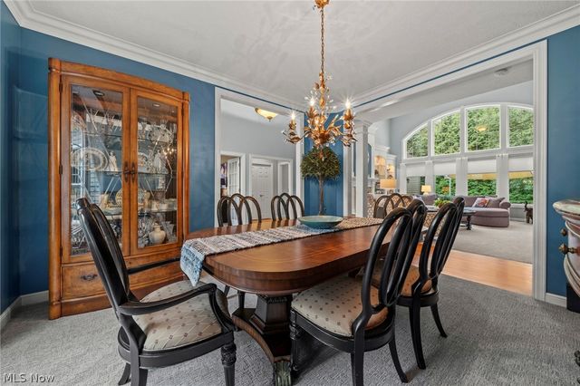 9240 Chamberlin Road, Twinsburg, OH 44087