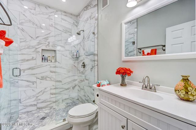 9762 SUMMER GROVE Way 107, Jacksonville, FL 32257