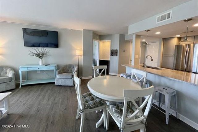 2000 New River Inlet Road 3112, North Topsail Beach, NC 28460