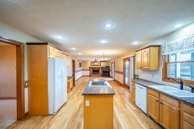 22 Westwood Drive, Parkersburg, WV 26101