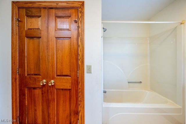 22 Westwood Drive, Parkersburg, WV 26101