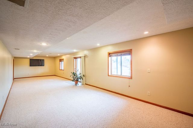 22 Westwood Drive, Parkersburg, WV 26101