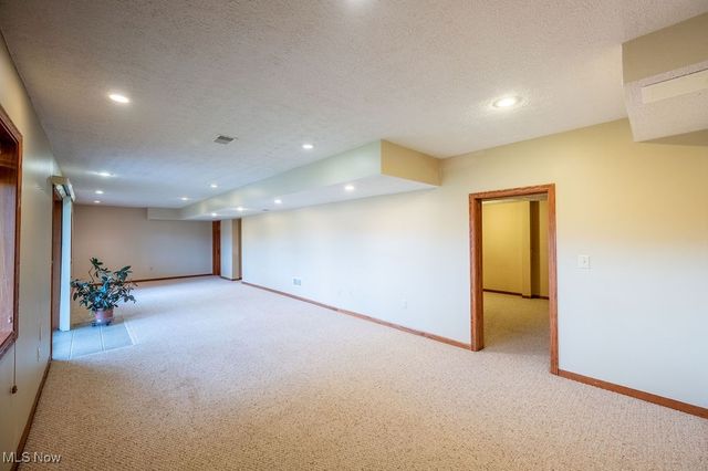 22 Westwood Drive, Parkersburg, WV 26101