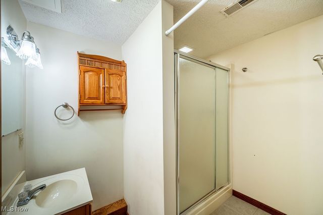 22 Westwood Drive, Parkersburg, WV 26101