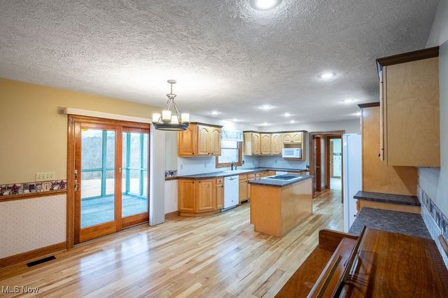 22 Westwood Drive, Parkersburg, WV 26101