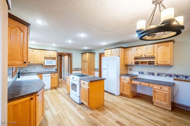 22 Westwood Drive, Parkersburg, WV 26101