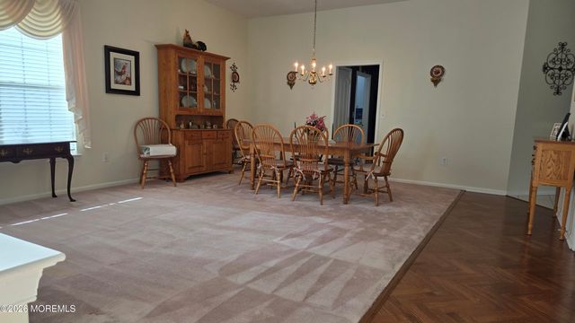 33 Greenways Lane, Lakewood, NJ 08701