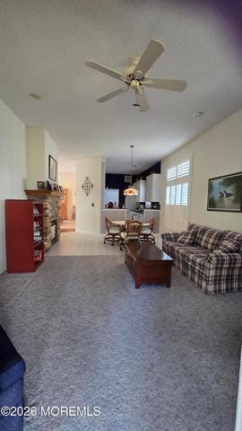 33 Greenways Lane, Lakewood, NJ 08701