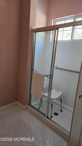 33 Greenways Lane, Lakewood, NJ 08701