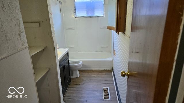 2164 N Dequincy Street, Indianapolis, IN 46218