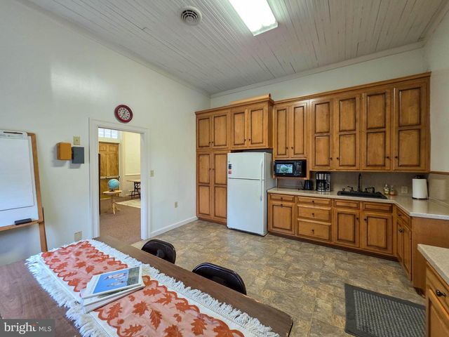 171 EAST AVENUE, Greencastle, PA 17225