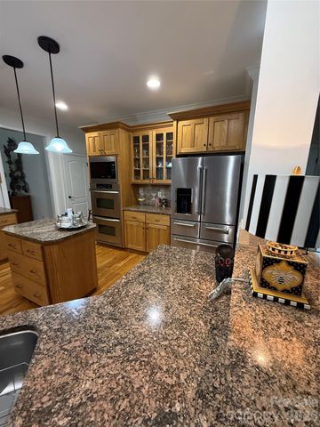 3848 Grovesner Street, Harrisburg, NC 28075