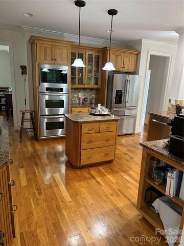 3848 Grovesner Street, Harrisburg, NC 28075