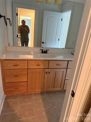 3848 Grovesner Street, Harrisburg, NC 28075