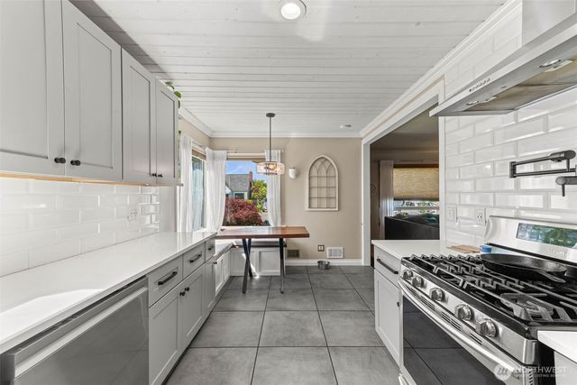 110 S 62nd Street, Tacoma, WA 98408