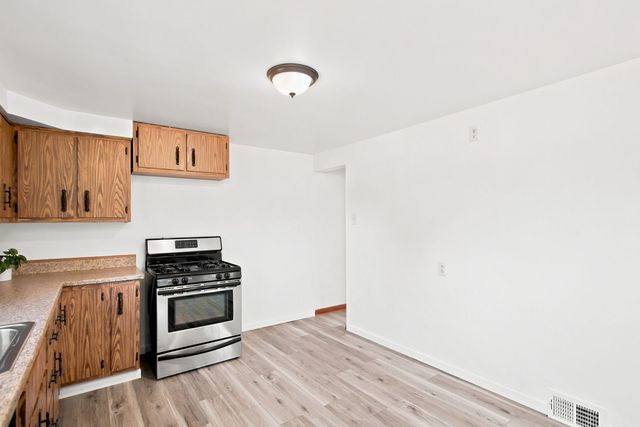 1376 Peterson Dr, Jefferson Hills, PA 15025
