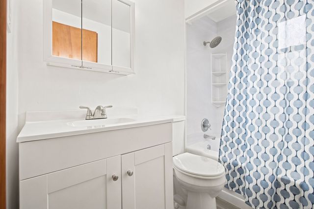 1376 Peterson Dr, Jefferson Hills, PA 15025