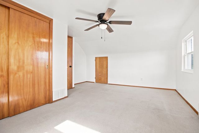 1376 Peterson Dr, Jefferson Hills, PA 15025