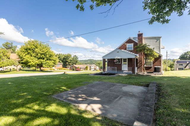 1376 Peterson Dr, Jefferson Hills, PA 15025