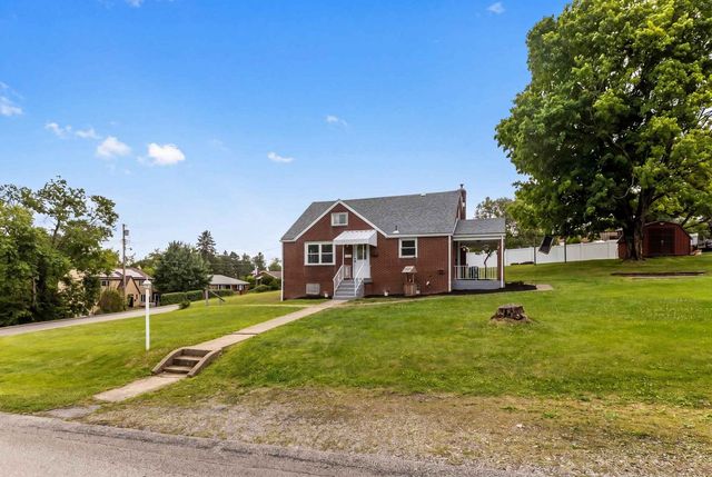 1376 Peterson Dr, Jefferson Hills, PA 15025