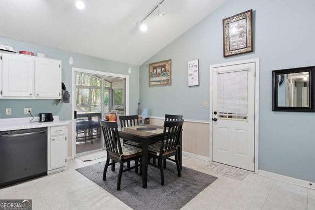 211 Brooks Lane, Winder, GA 30680