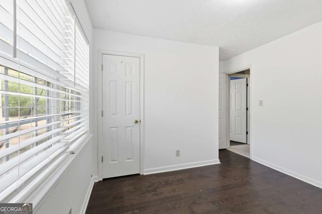 211 Brooks Lane, Winder, GA 30680