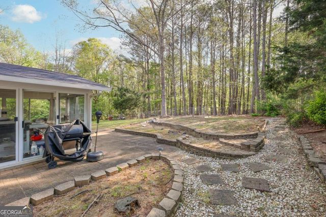 211 Brooks Lane, Winder, GA 30680