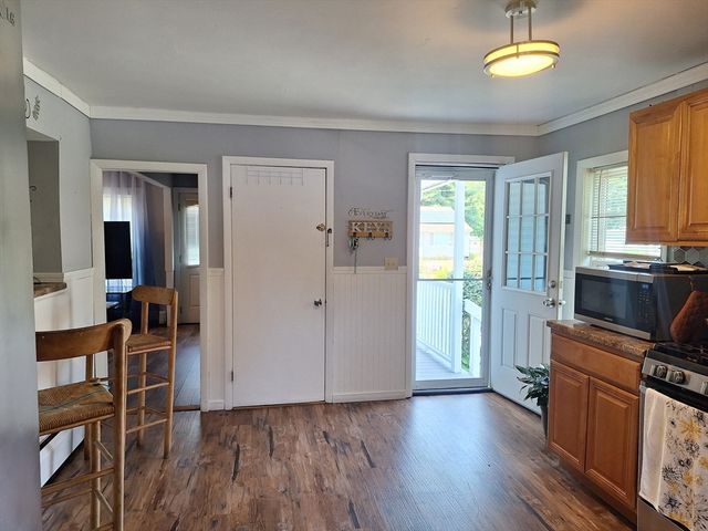 407 Clarendon St, Fitchburg, MA 01420