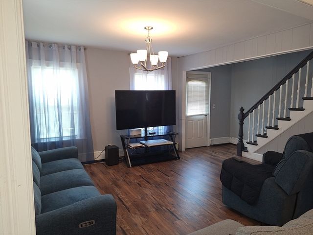 407 Clarendon St, Fitchburg, MA 01420
