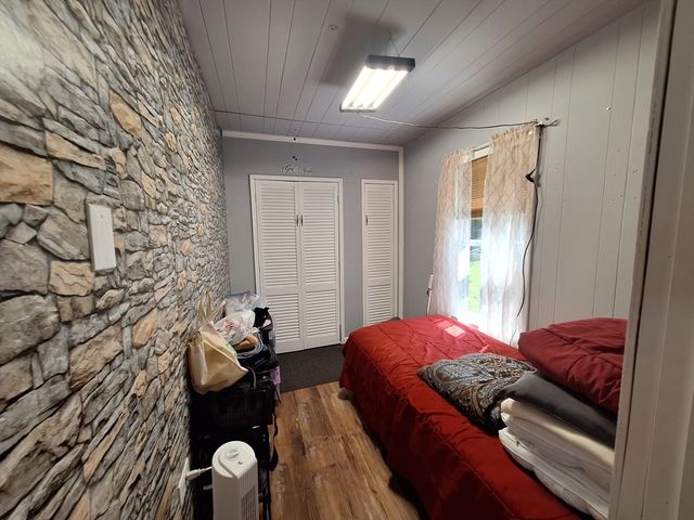 407 Clarendon St, Fitchburg, MA 01420