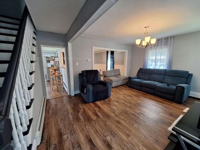 407 Clarendon St, Fitchburg, MA 01420