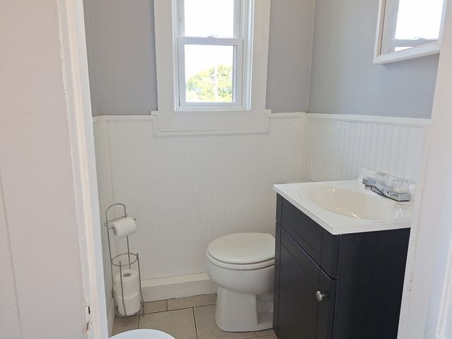 407 Clarendon St, Fitchburg, MA 01420