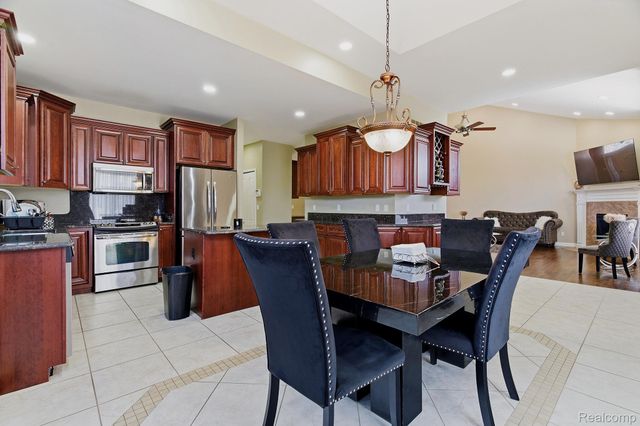 54395 White Spruce Lane, Shelby Charter Township, MI 48315