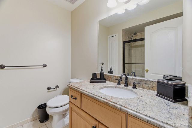 54395 White Spruce Lane, Shelby Charter Township, MI 48315