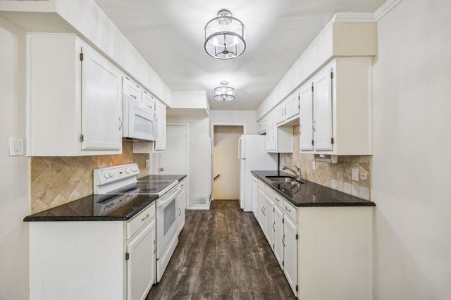 2614 Custer Parkway A, Richardson, TX 75080