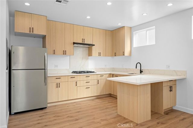 14298 Van Nuys Blvd, Arleta, CA 91331