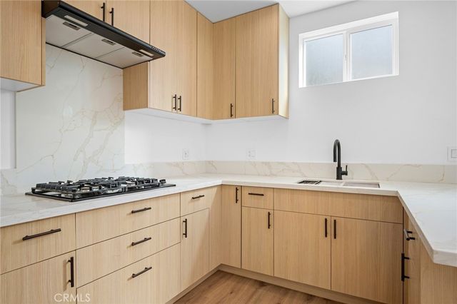 14298 Van Nuys Blvd, Arleta, CA 91331