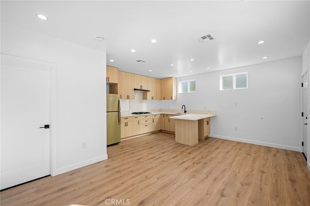 14298 Van Nuys Blvd, Arleta, CA 91331