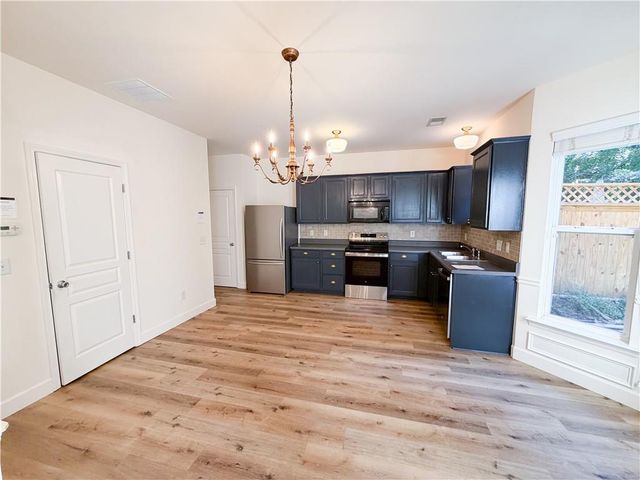 216 Parc View Lane, Woodstock, GA 30188