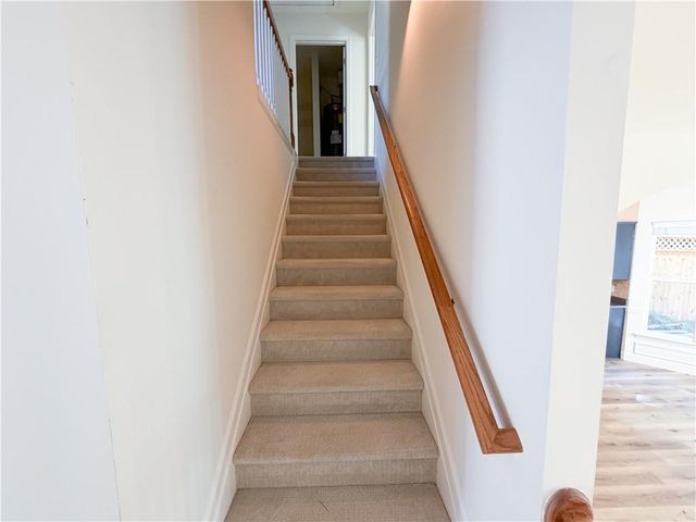 216 Parc View Lane, Woodstock, GA 30188