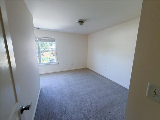 216 Parc View Lane, Woodstock, GA 30188