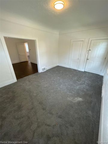 14855 Cleveland Avenue, Allen Park, MI 48101