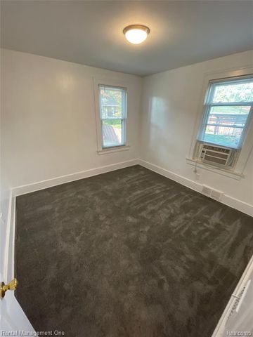 14855 Cleveland Avenue, Allen Park, MI 48101