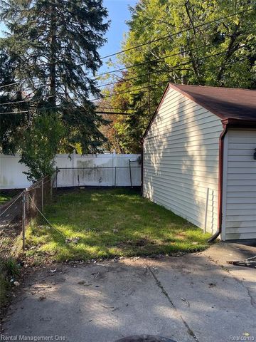 14855 Cleveland Avenue, Allen Park, MI 48101
