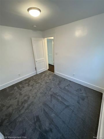14855 Cleveland Avenue, Allen Park, MI 48101