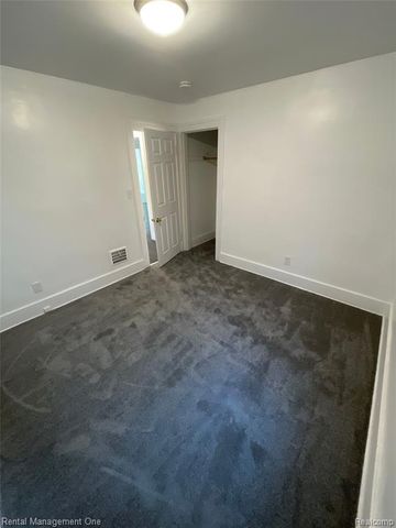 14855 Cleveland Avenue, Allen Park, MI 48101