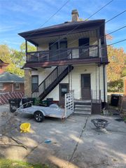 14855 Cleveland Avenue, Allen Park, MI 48101