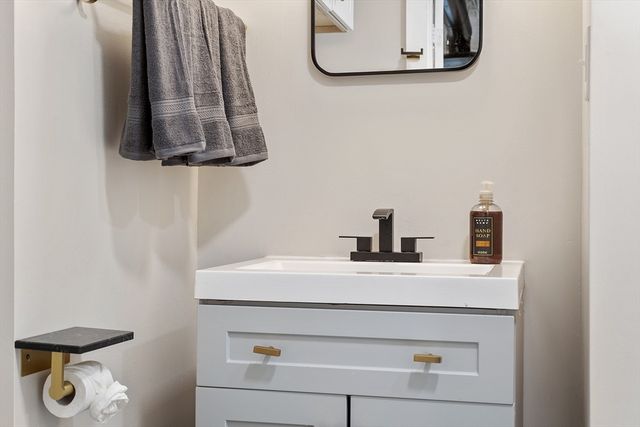 1 Hazel Street 23L, Salem, MA 01970